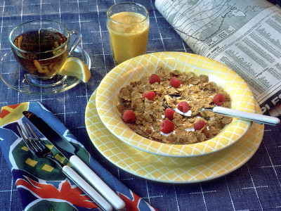 Breakfast cereal bowl